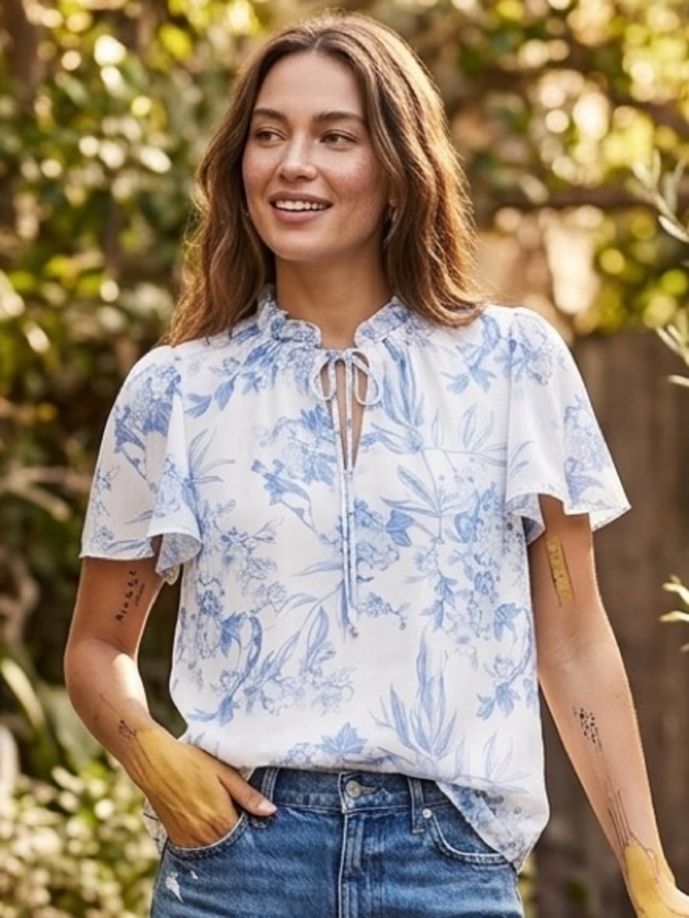 Cupcakes and Cashmere Soft Blue & White Floral Flutter Sleeve Blouse